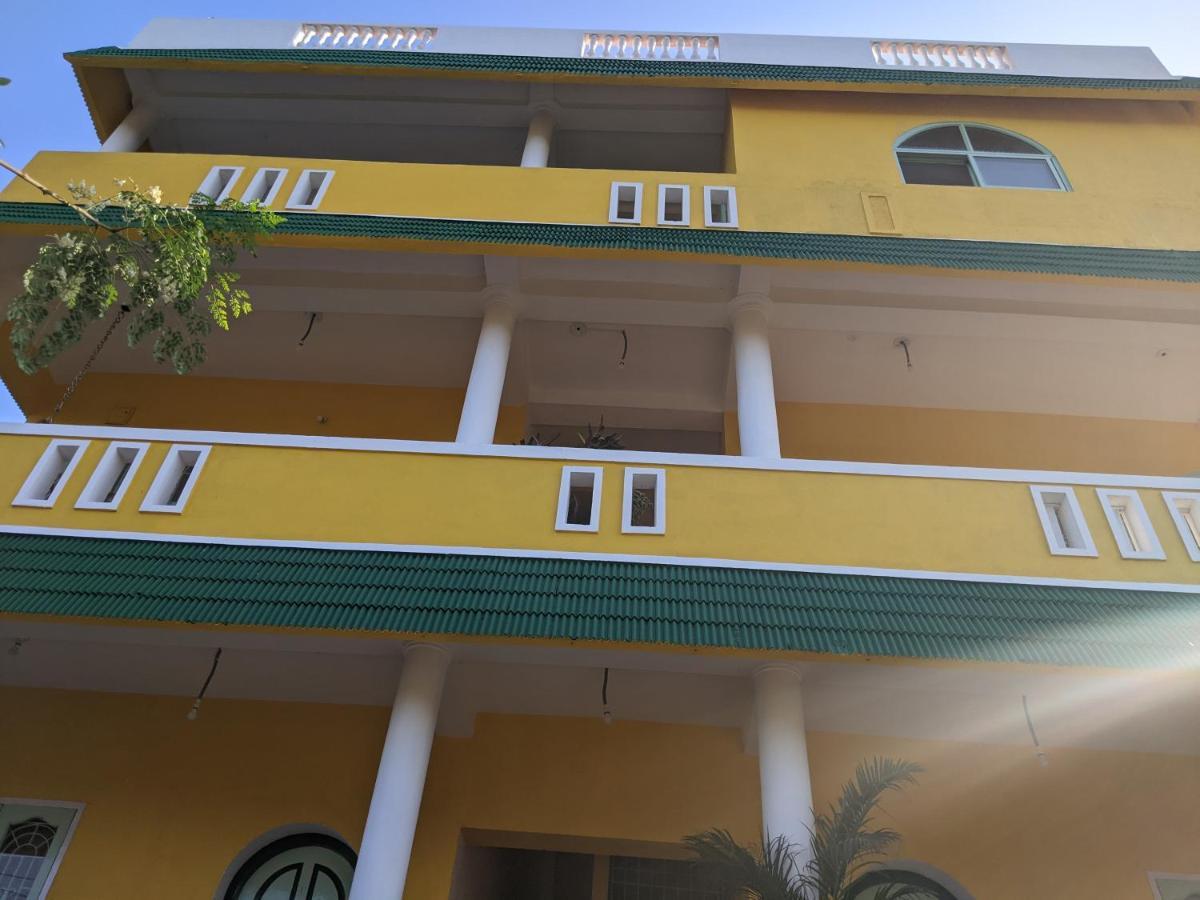 Blue Moon Guest House Mahábalipuram Kültér fotó